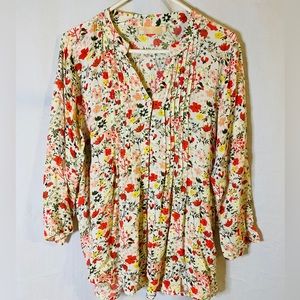 LA CERA Floral Tunic Pleat Front Printed Rayon Top size medium